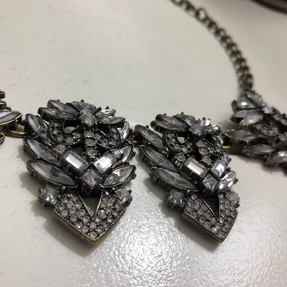 statement necklace - Picture 3 of 3